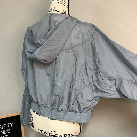 Fabletics, Halle Cropped Hooded Jacket, medium - Picture 5 of 6